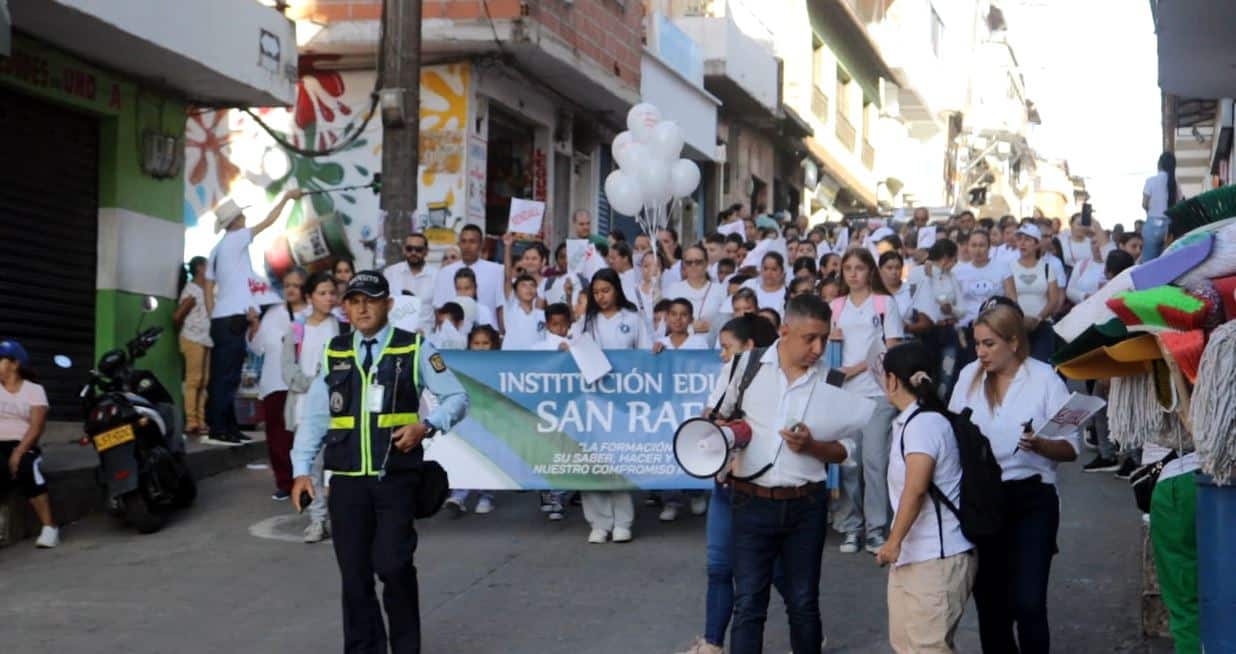 Anuncian recompensa de 30 millones de pesos para ubicar a menor de 9 años desaparecida