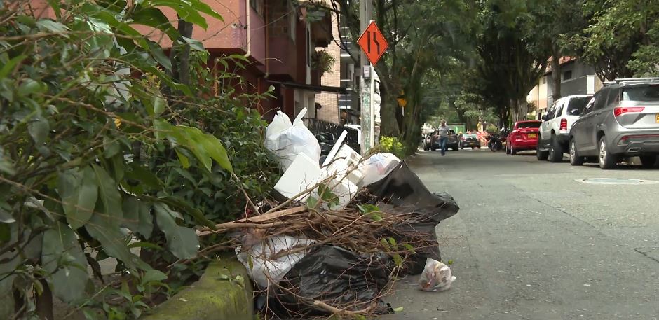 Así están sancionando a los ciudadanos que sacan la basura a deshoras en Envigado