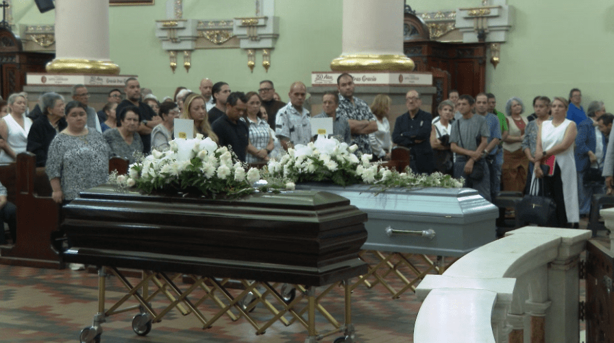 Así fue el funeral de María Victoria y su hermana asesinadas en Envigado