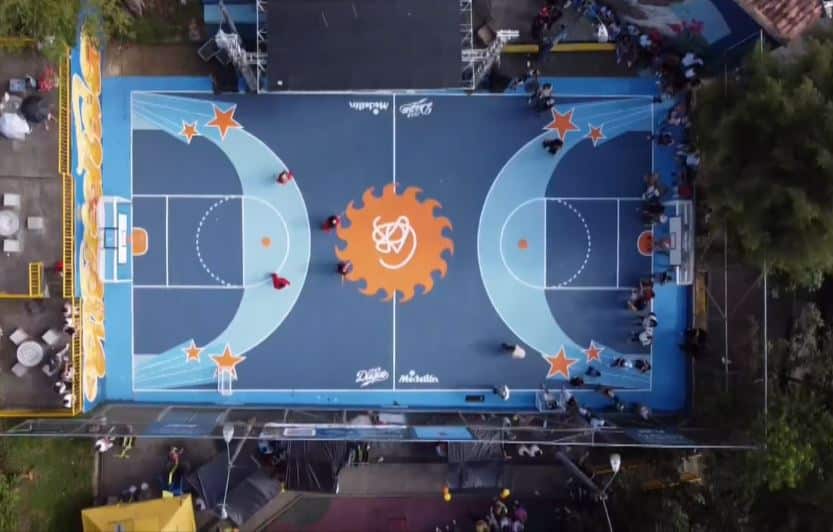 Así quedó el increíble mural en la cancha de El Garabato