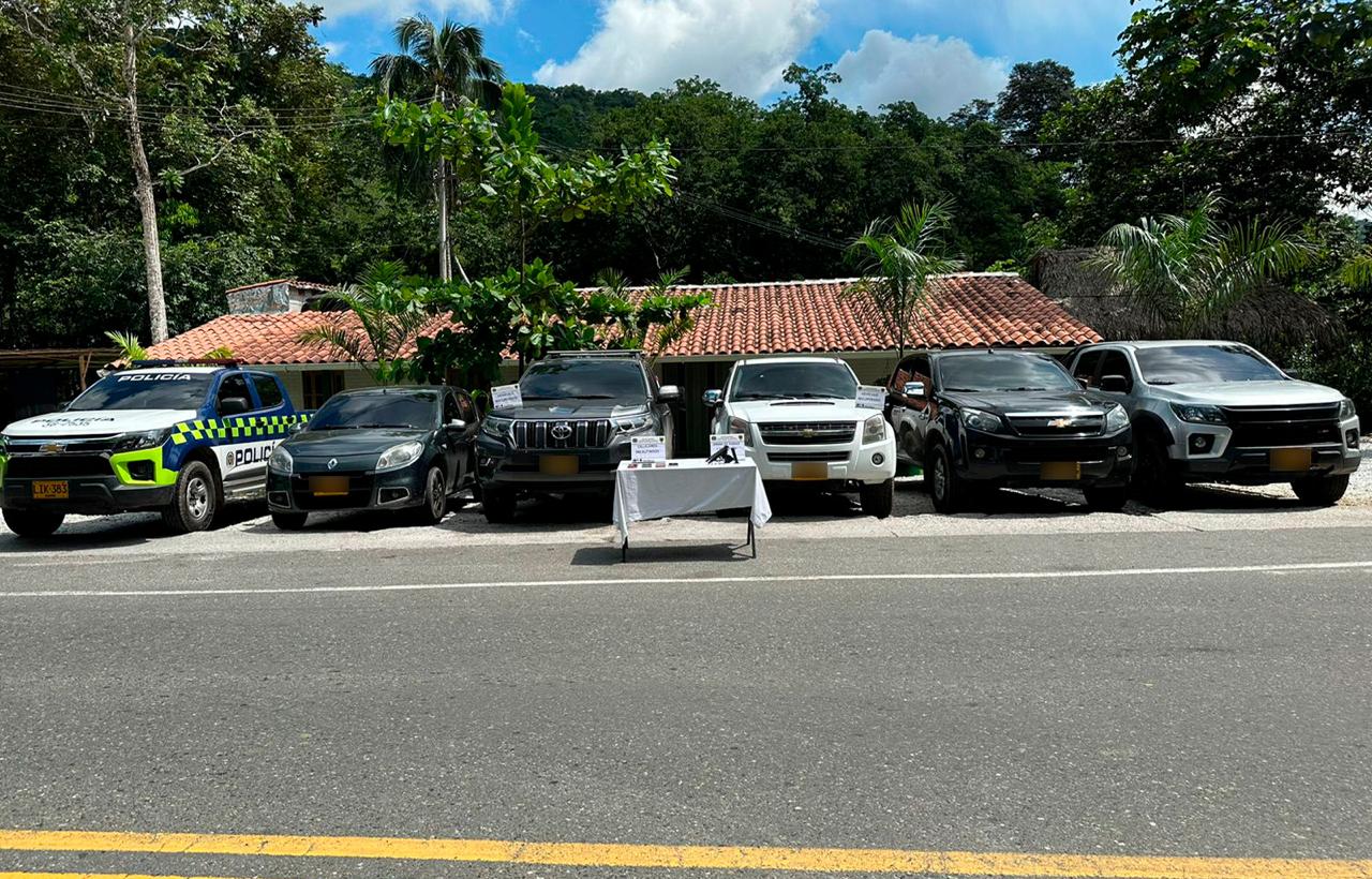 Así recuperaron 4 vehículos que hurtaron en parqueadero de Santa Mónica 