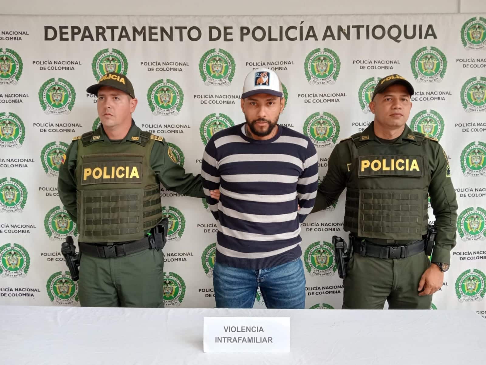 Capturan a hombre que tenía secuestrada a su esposa y le causó heridas de gravedad