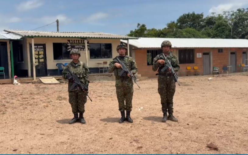 Catorce familias fueron desplazas de sus fincas en Valdivia por enfrentamientos