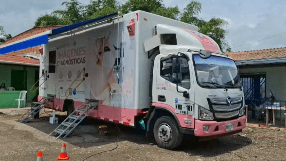 Con unidades móviles recorren Antioquia para ayudar a detectar cáncer y papiloma humano