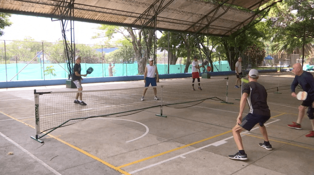 Conoce el pickleball Esta es la disciplina que se practica en la Unidad Deportiva de Belén
