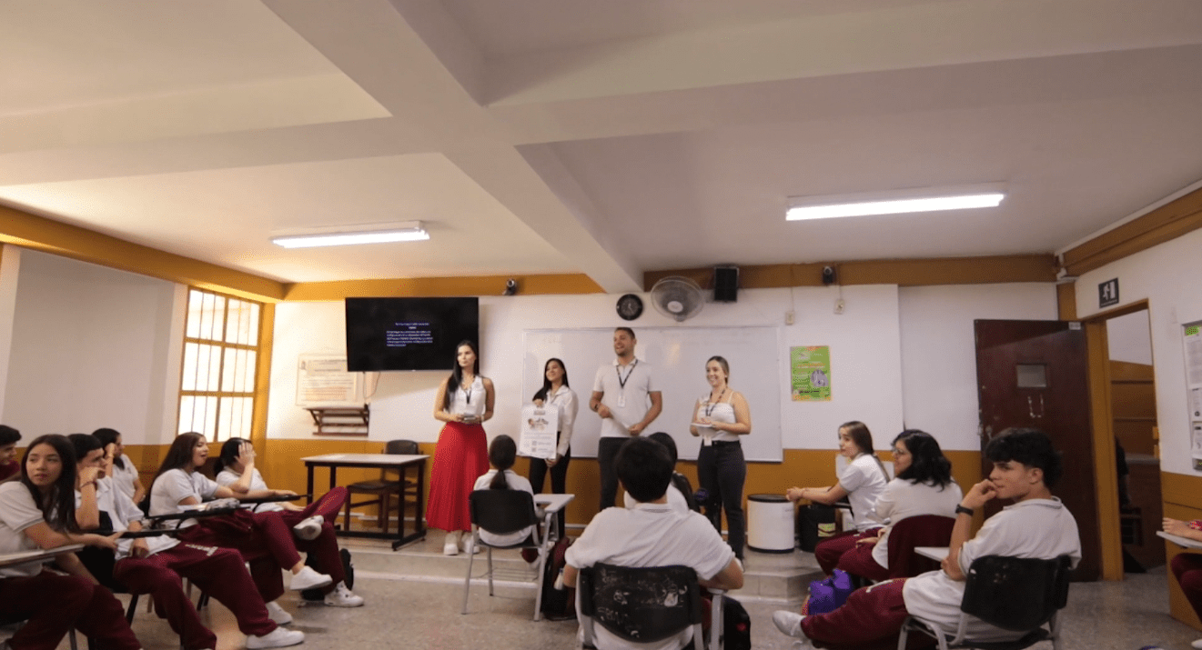 Conozca la convocatoria para que estudiantes de noveno a once vayan a Inglaterra y aprendan inglés