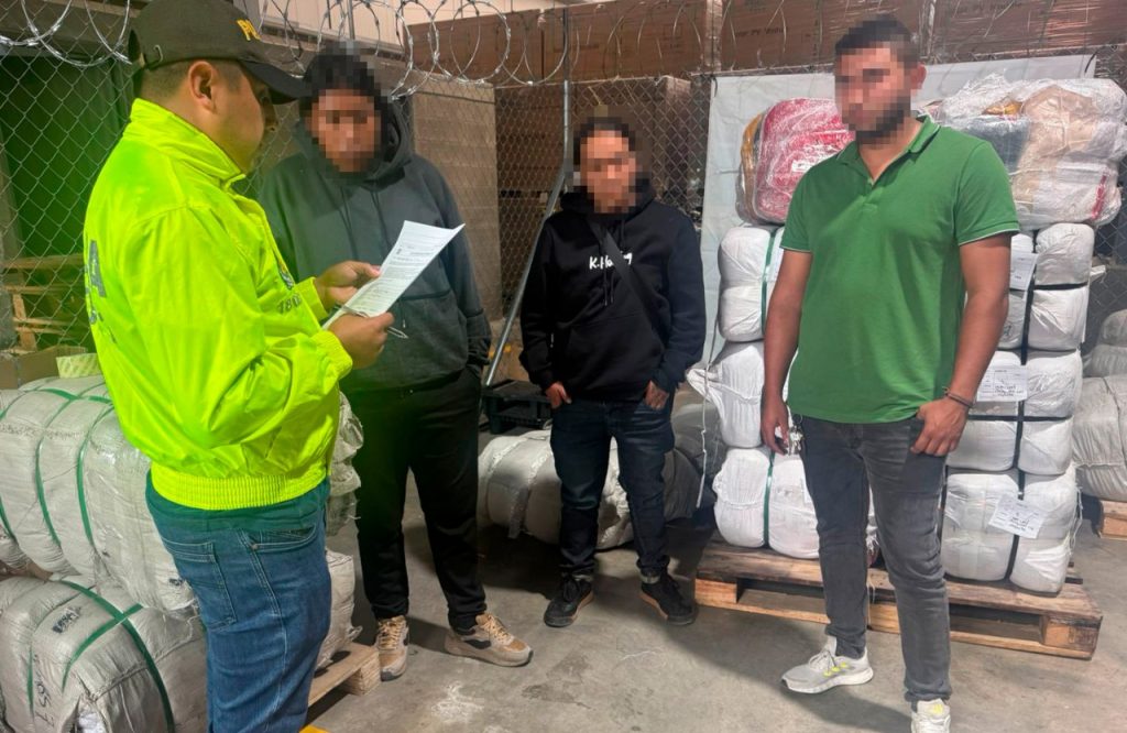 Decomisan mercancía de contrabando avaluada en más de 2 mil millones de pesos