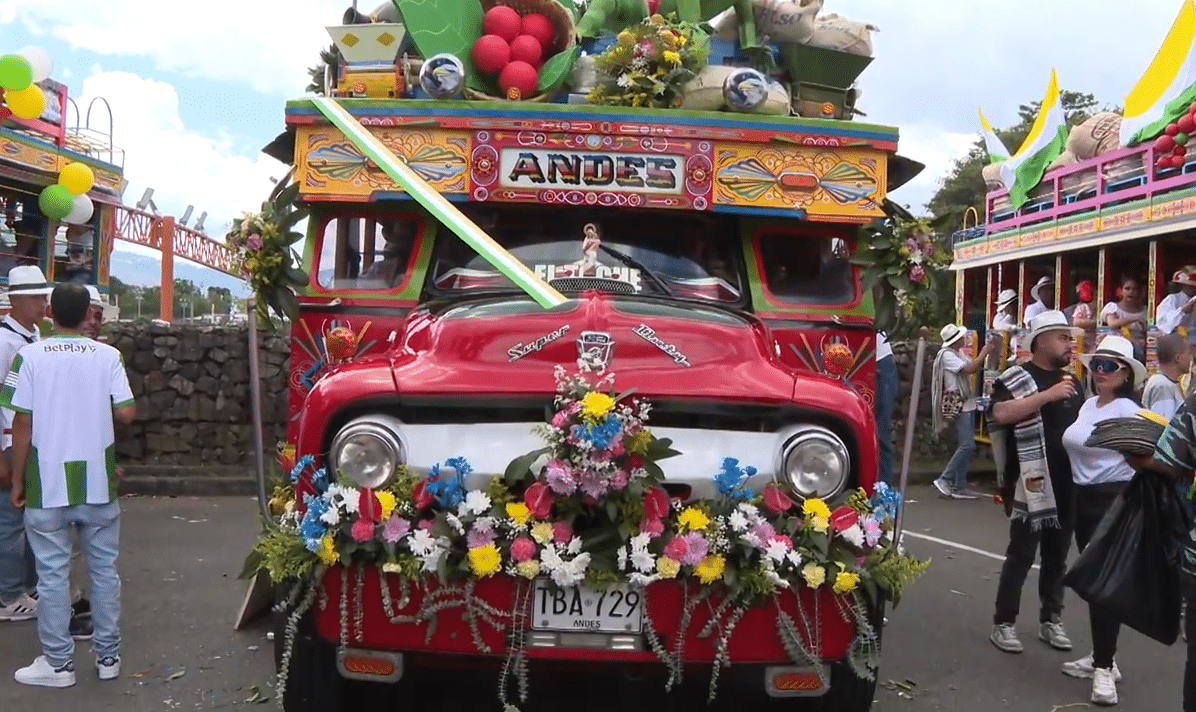 Desfile de Chivas y Flores, una invitación a recorrer y disfrutar de los municipios antioqueños
