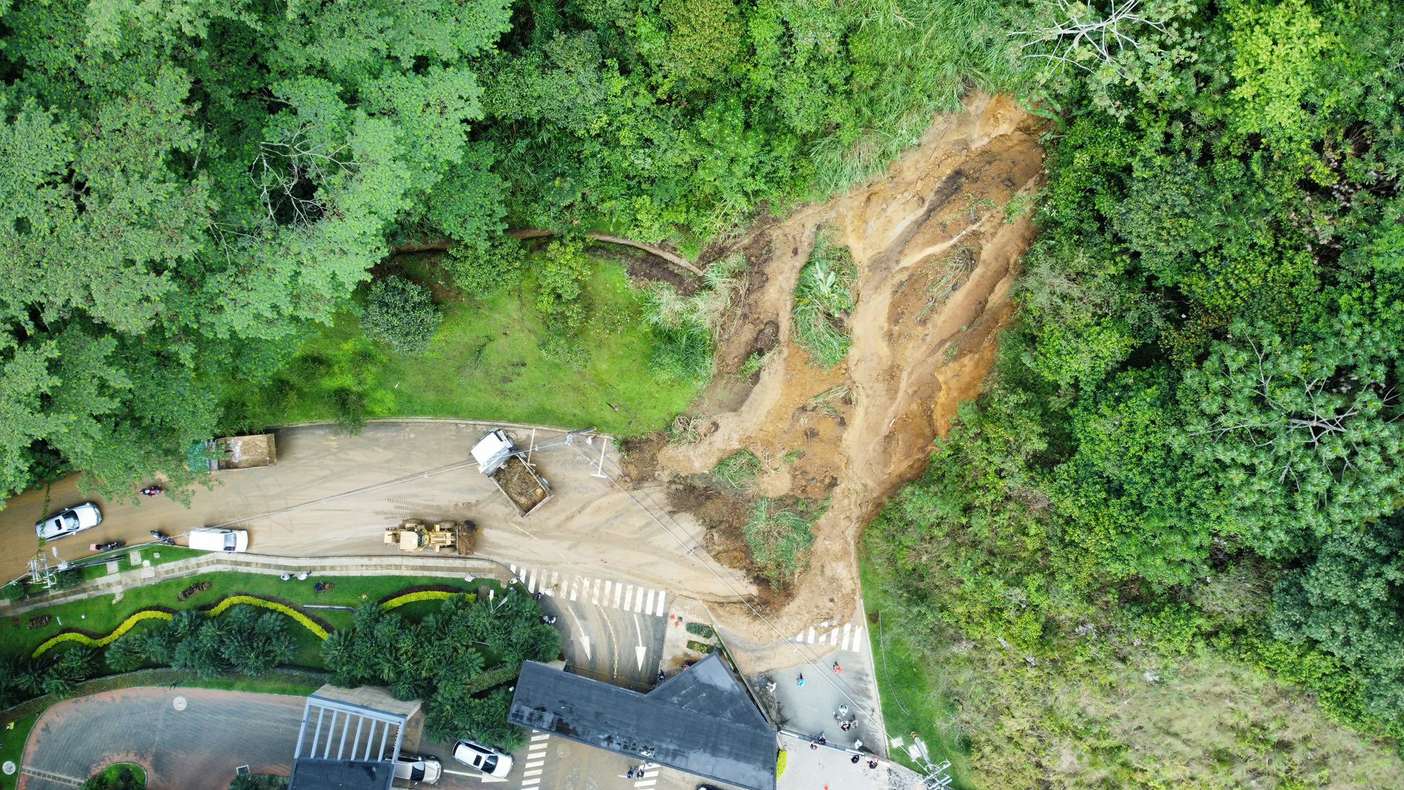 Deslizamientos en El Poblado y Altavista autoridades hacen monitoreo de la situación