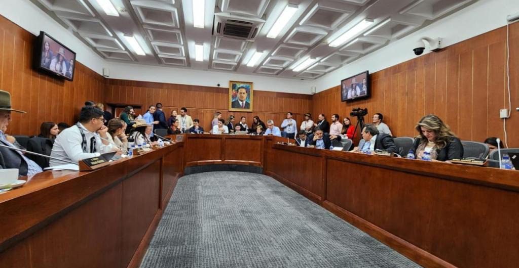 Diferentes reacciones generó el hundimiento de la reforma a la salud