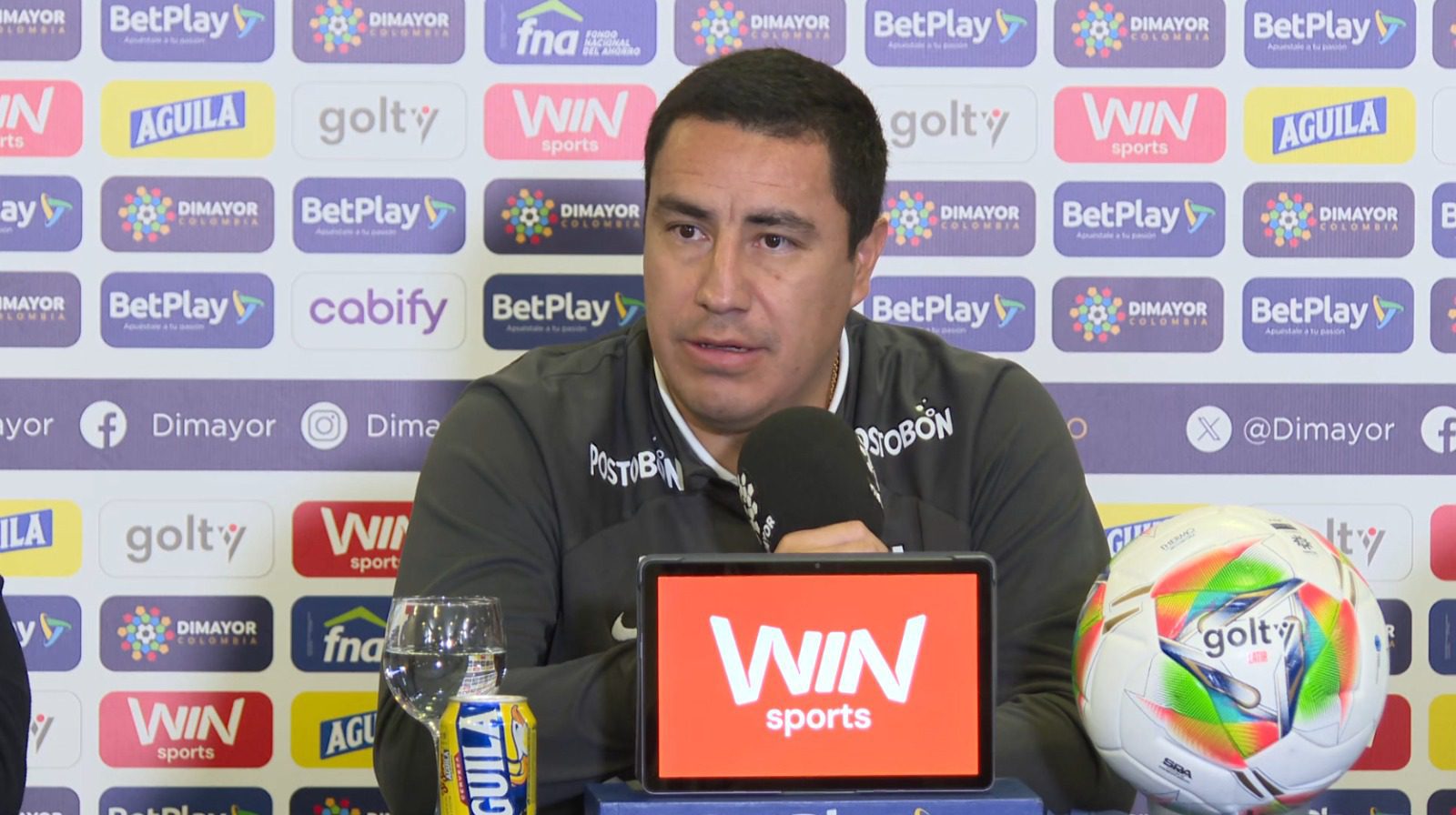 El empate 1-1 en la final de ida de la Liga Betplay-2 entre Atlético Nacional y Deportes Tolima dejó más que un marcador. Un cruce de palabras y acusaciones entre el técnico de Nacional, Efraín Juárez, y su homólogo del Tolima, David González, puso en el centro de la conversación valores éticos que trascienden el terreno de juego.