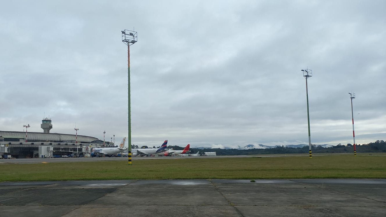El aeropuerto José María Córdova ya opera, pero con restricción