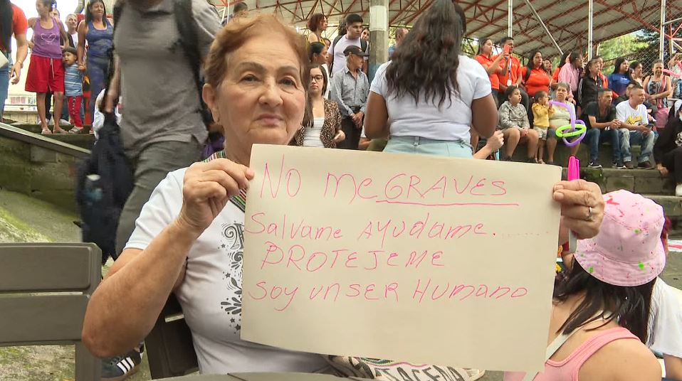 En Bello realizaron velatón en rechazo al homicidio de Sara Millerey González