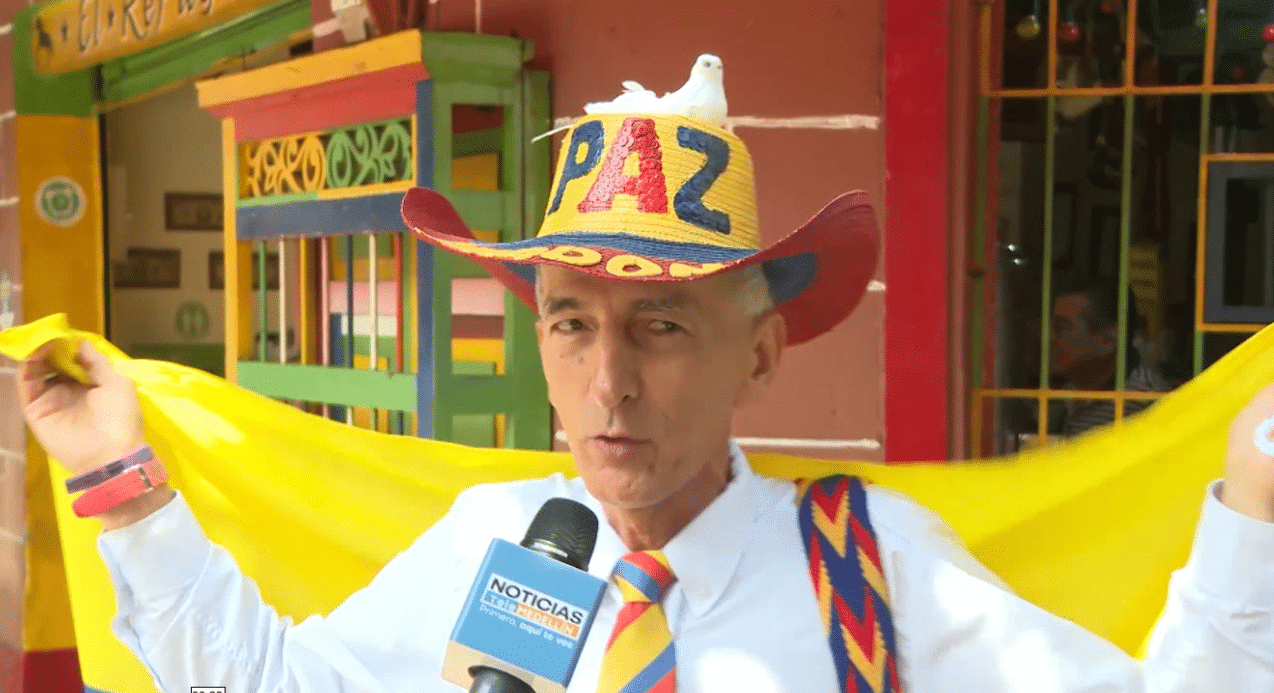 En Manrique hay un hombre que se llama Paz Colombia y esta es su historia
