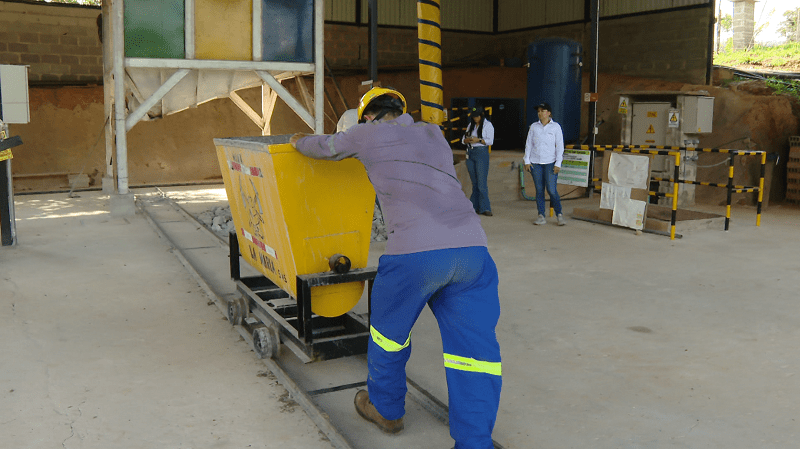 En San Roque se logró el proceso 10.000 de la formalización minera en el país