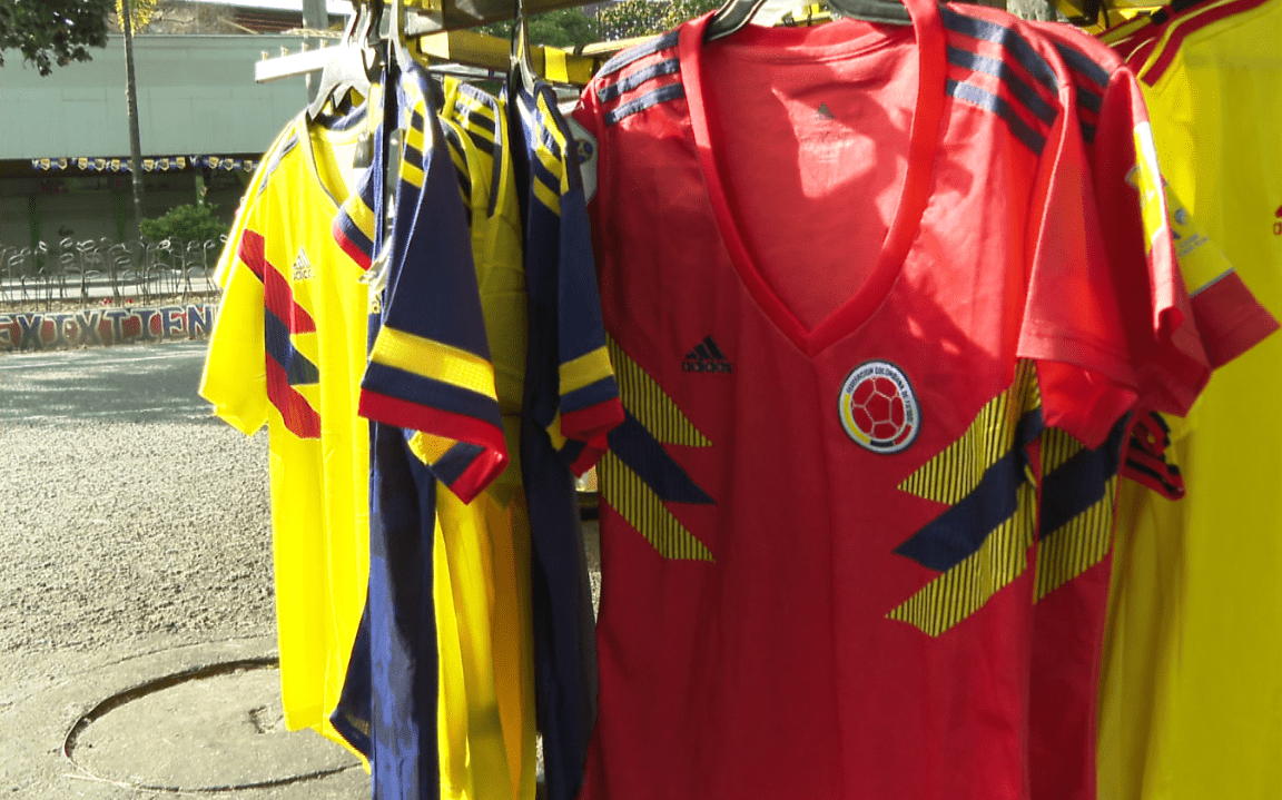 Este es el ambiente previo al partido de Colombia vs. Uruguay en las calles de Medellín
