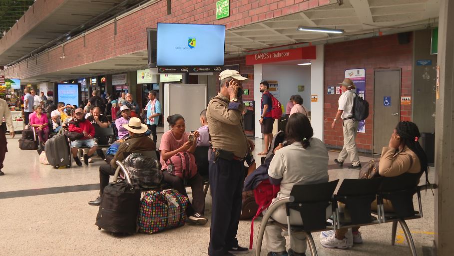 Este es el permiso que debe sacar si viaja con niños que no sean sus hijos