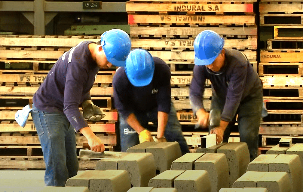 Estos son los aspectos positivos y negativos de la reforma laboral, según Uribe