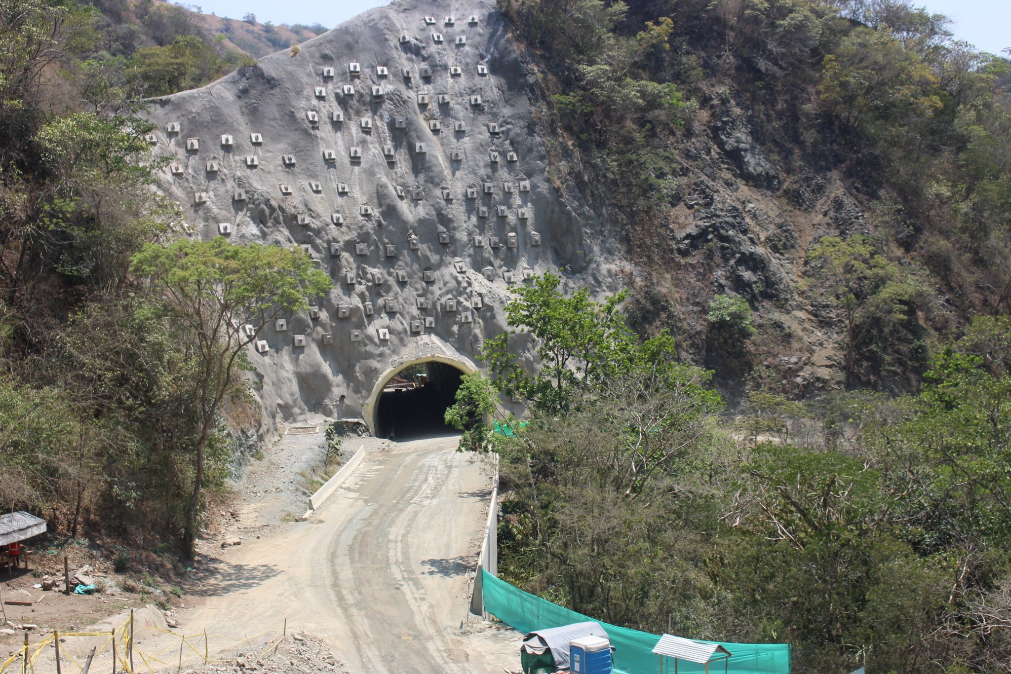 Gremios expresan preocupación por obras viales de Antioquia ante poca voluntad del gobierno