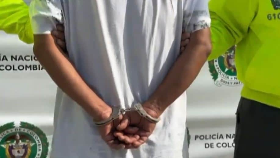 Hombre que ocasionó 26 heridas con arma blanca a expareja continúa amenazándola desde la cárcel