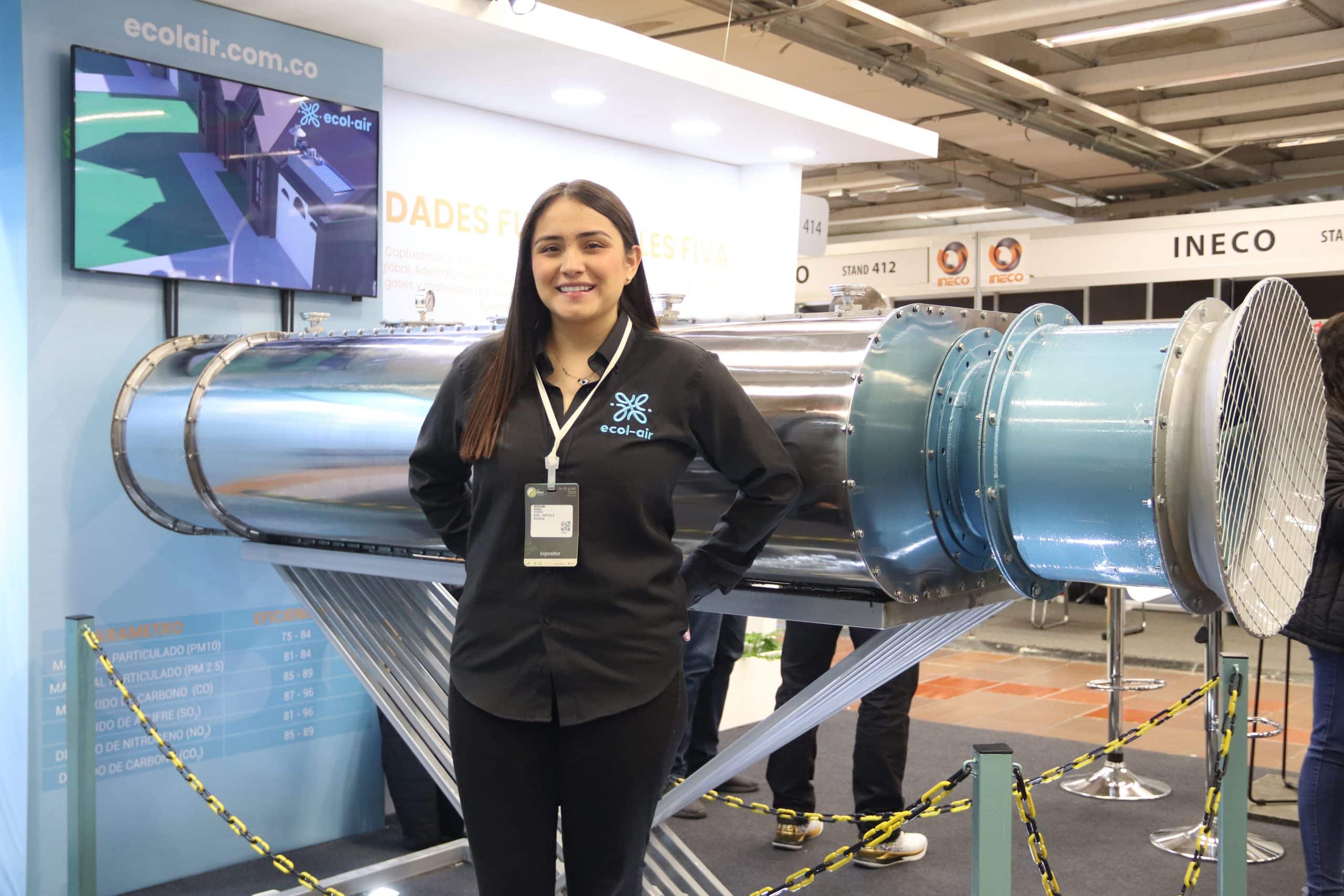Mariana Pérez, la joven colombiana ganadora en el Premio Jóvenes Inventores 2025 por transformar el aire contaminado en material biodegradable