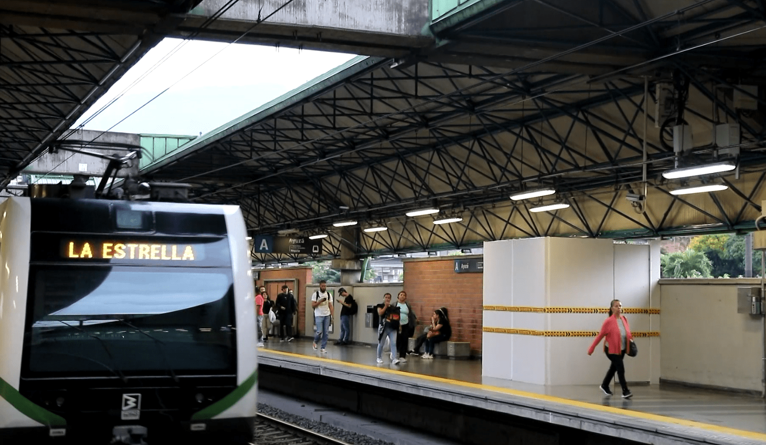 Metro de Medellín tendrá horario especial el fin de semana por concierto de Shakira