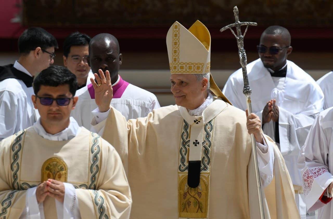 Inició pontificado del papa León XIV con misa solemne y recibimiento del anillo del pescador