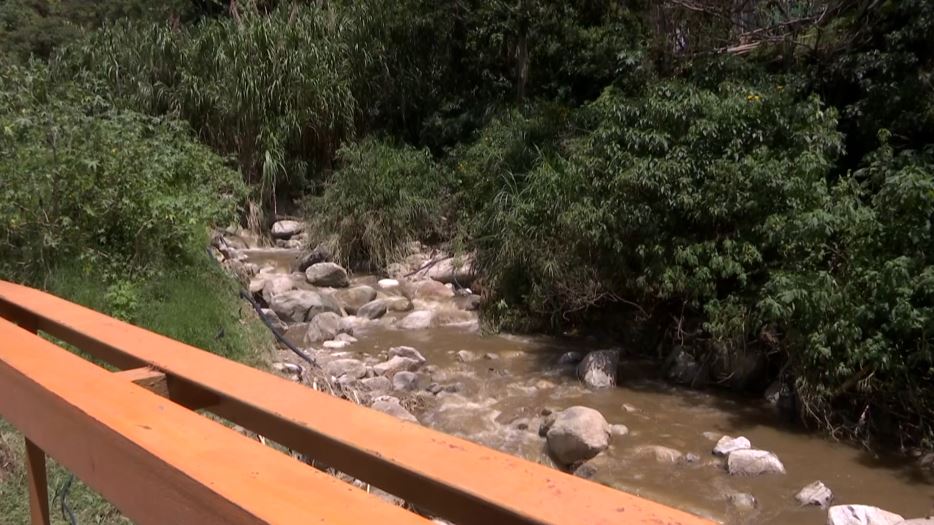 Invierno deja sin servicio de agua a cerca 900 familias en Bello
