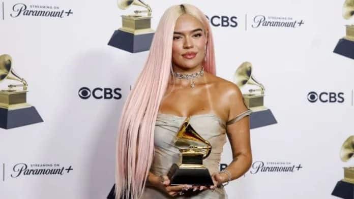 Karol G, primera mujer latinoamericana en recibir el galardón a la mujer del año en los Bilboard