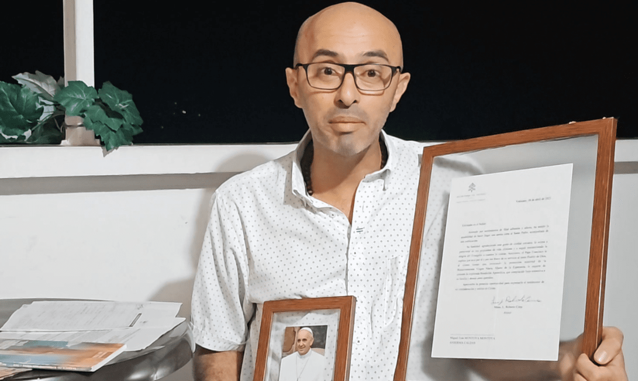 La historia de Miguel y su libro que llegó a manos del papa Francisco