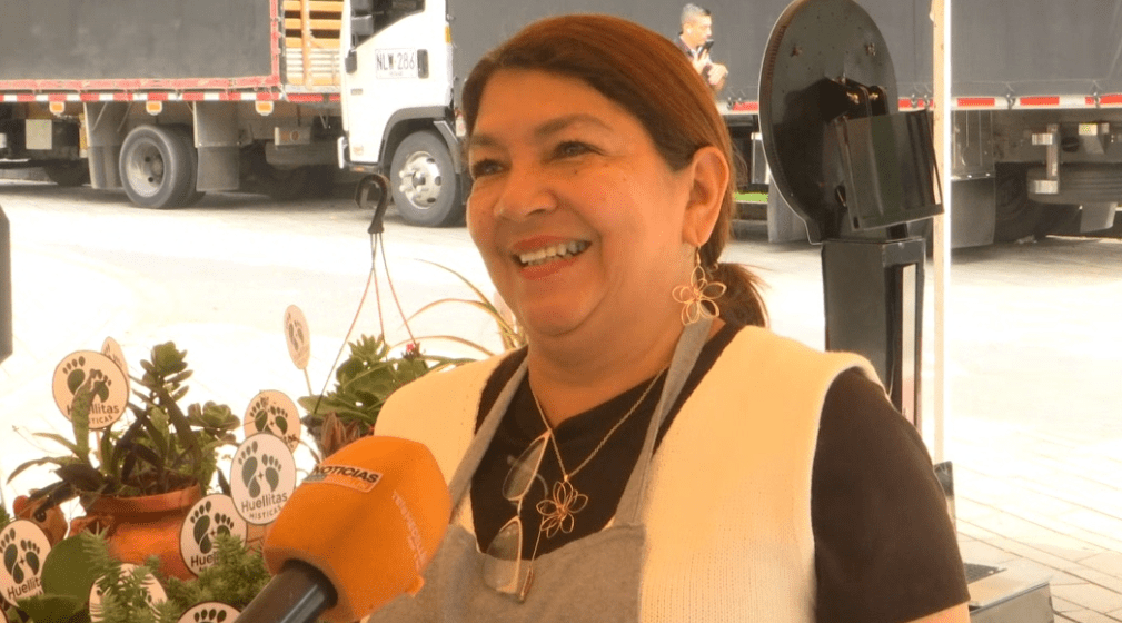 La 'profe' Luz Stella lleva más de 40 años enseñando con la misma pasión