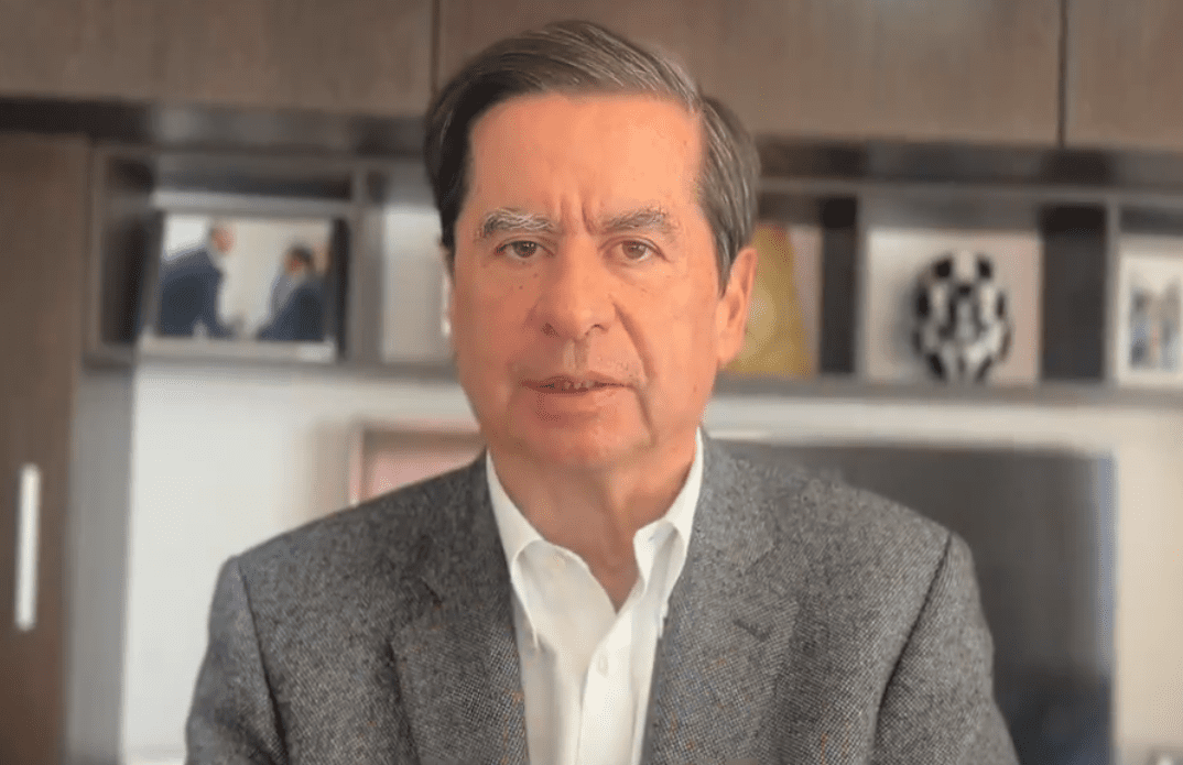 Los cambios de opinión de Juan Fernando Cristo frente a una asamblea constituyente