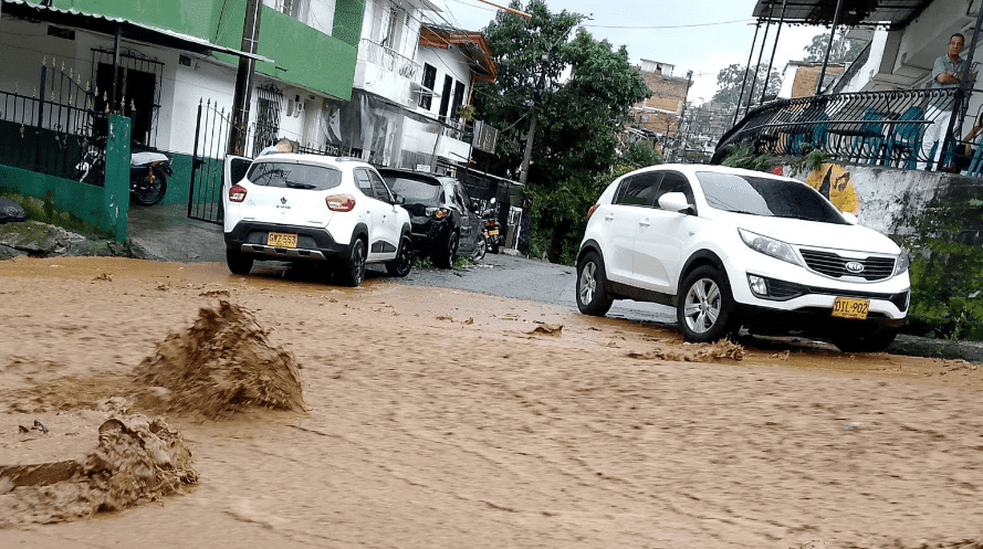 Por emergencias debido a las lluvias en Medellín se registraron más de 800 llamadas