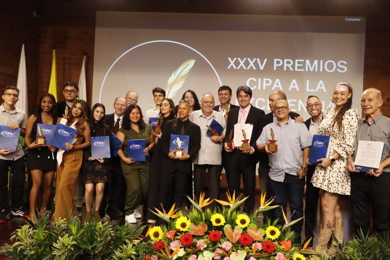 Noticias Telemedellín recibe premio a mejor investigación en los CIPA
