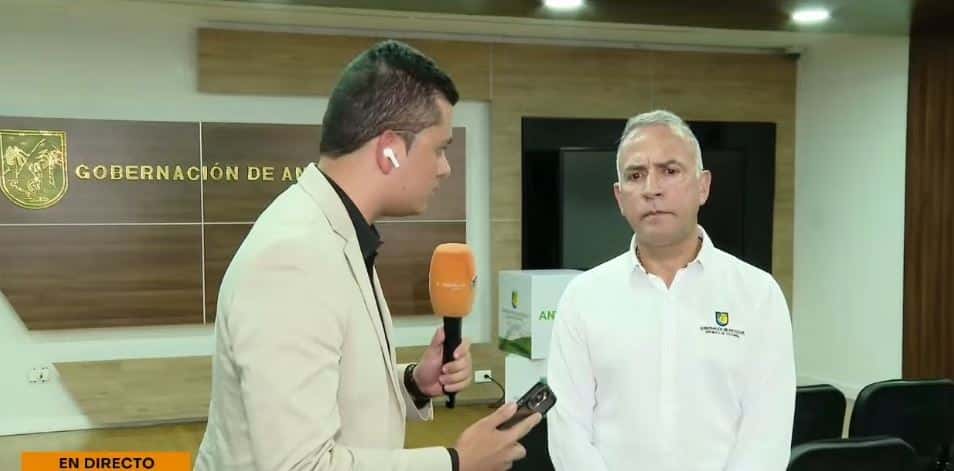 Ofrecen 100 millones de recompensa por información de responsables de atentados contra la Policía