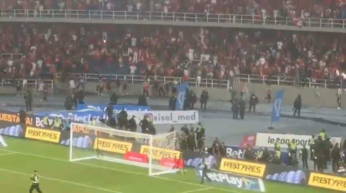 Papelón en la final de Copa Colombia hinchas del América causaron desmanes