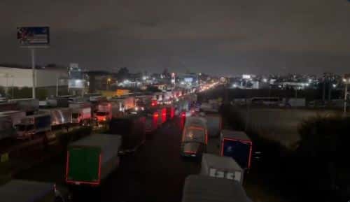 Persisten bloqueos en el país durante el tercer día del paro camionero