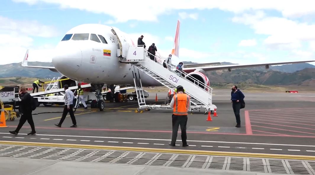 Piden revisar procesos de la cadena logística y de suministro de combustible para aviones