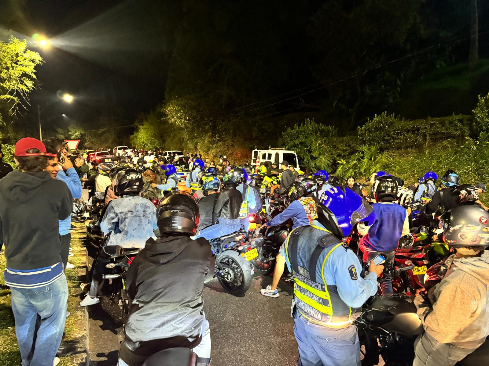 Primer mega operativo del año en Las Palmas: más de 100 vehículos inmovilizados y 400 comparendos