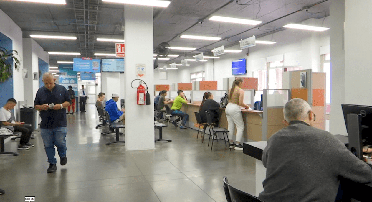 Plataforma del RUNT estuvo caída varios días y afectó a cientos de ciudadanos