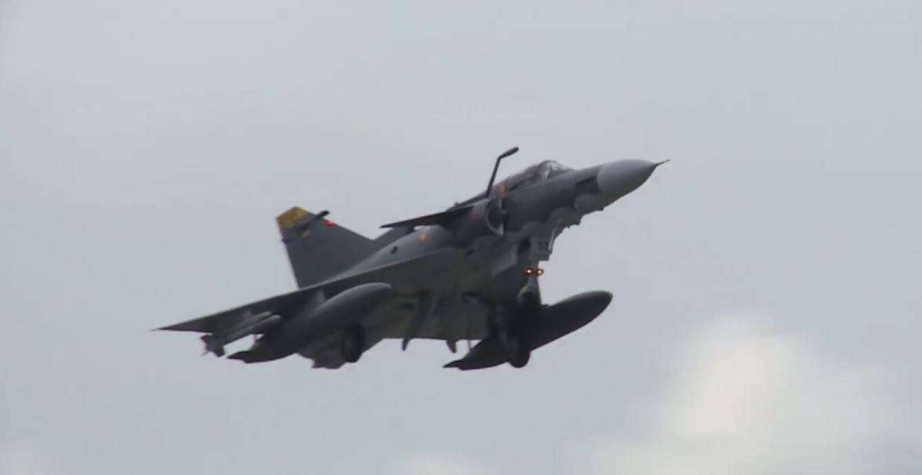 Por qué un avión de la Fuerza Aérea sobrevoló Medellín