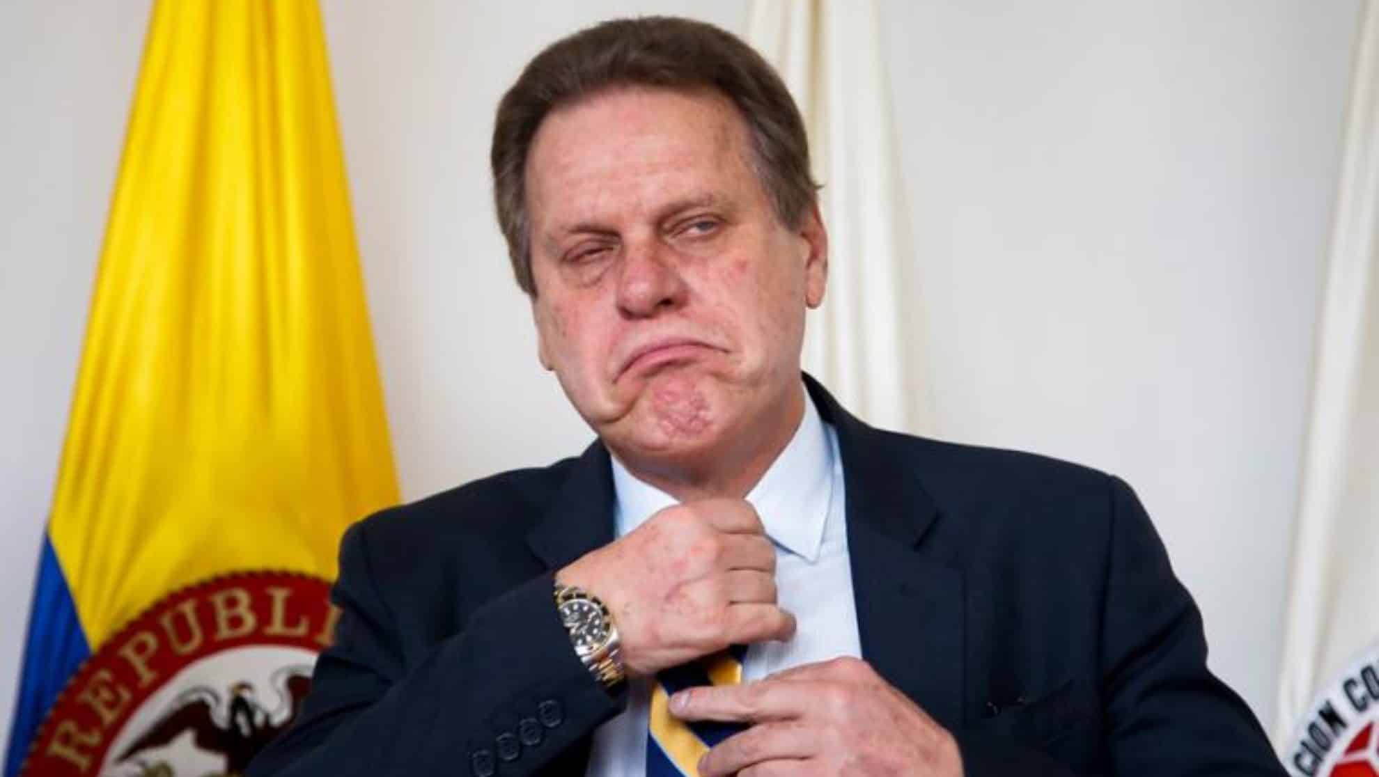 Durante el 81° Congreso Ordinario de la Conmebol, realizado este jueves 12 de junio en Luque, Paraguay, un inesperado incidente protagonizado por Ramón Jesurún, presidente de la Federación Colombiana de Fútbol, captó la atención de los asistentes y se convirtió en tema de conversación en redes sociales.