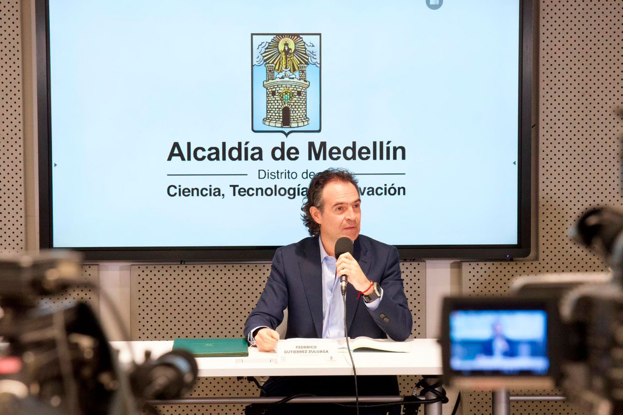 Revocan orden de arresto contra el alcalde de Medellín, Federico Gutiérrez