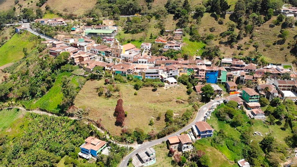 Jornada pedagógica en San Sebastián de Palmitas sobre ocupación inadecuada del territorio