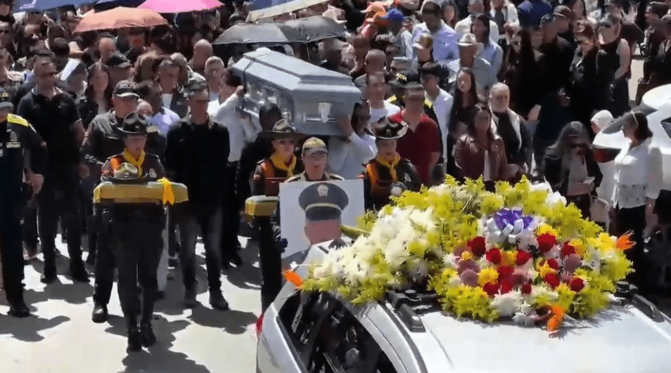 Se realizaron honras fúnebres de los policías asesinados en atentados del Clan del Golfo