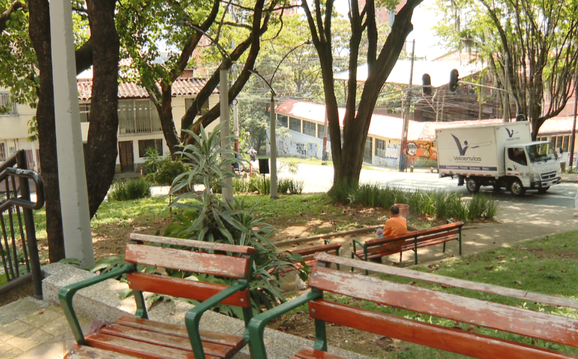 Se roban instalación de alumbrado, hasta los postes se llevaron