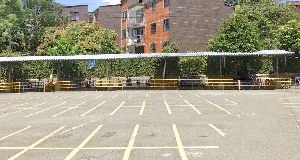 Varias universidades en Medellín se acogieron al día sin carro