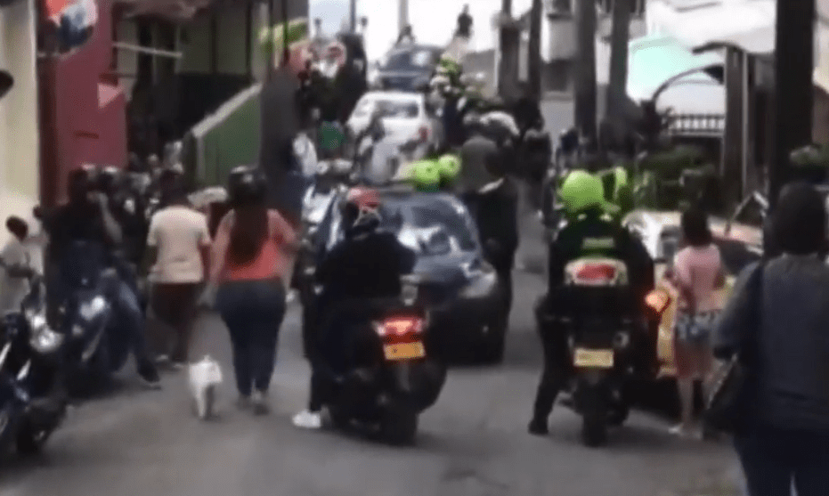 [Video] Así fue la balacera donde resultó herida mujer por una bala perdida