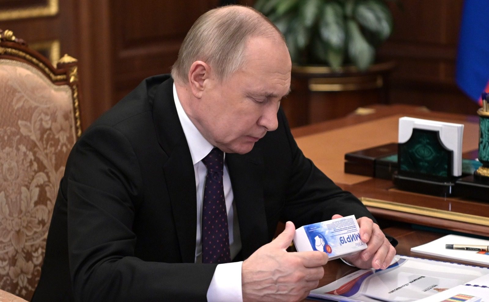 Vladímir Putin Estamos a un paso de tener las vacunas contra el cáncer
