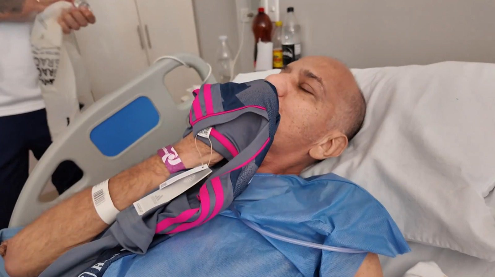 Poderoso gesto: jugadores del DIM sorprendieron a hinchas con cáncer en el hospital